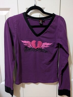 Emily the Strange Long Sleeve V-Neck Tee - Winged Heart - Y2K Scene Goth